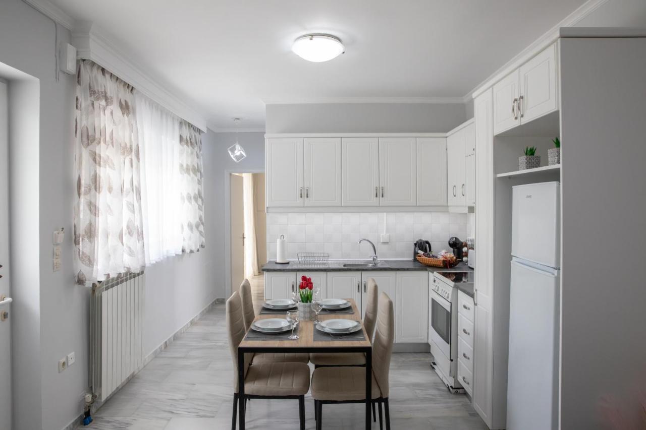 Iliana'S House Apartment Ziparion Luaran gambar